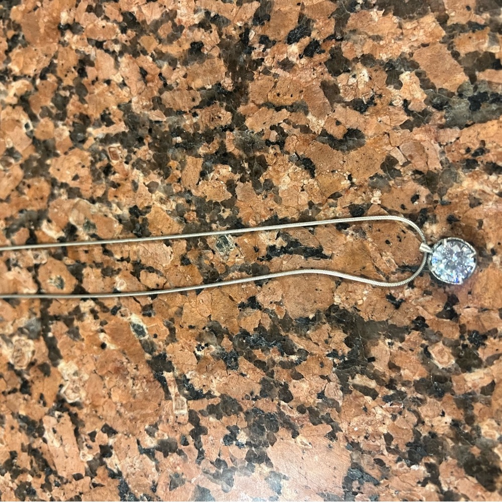 Elegant Silver Necklace with Crystal Pendant